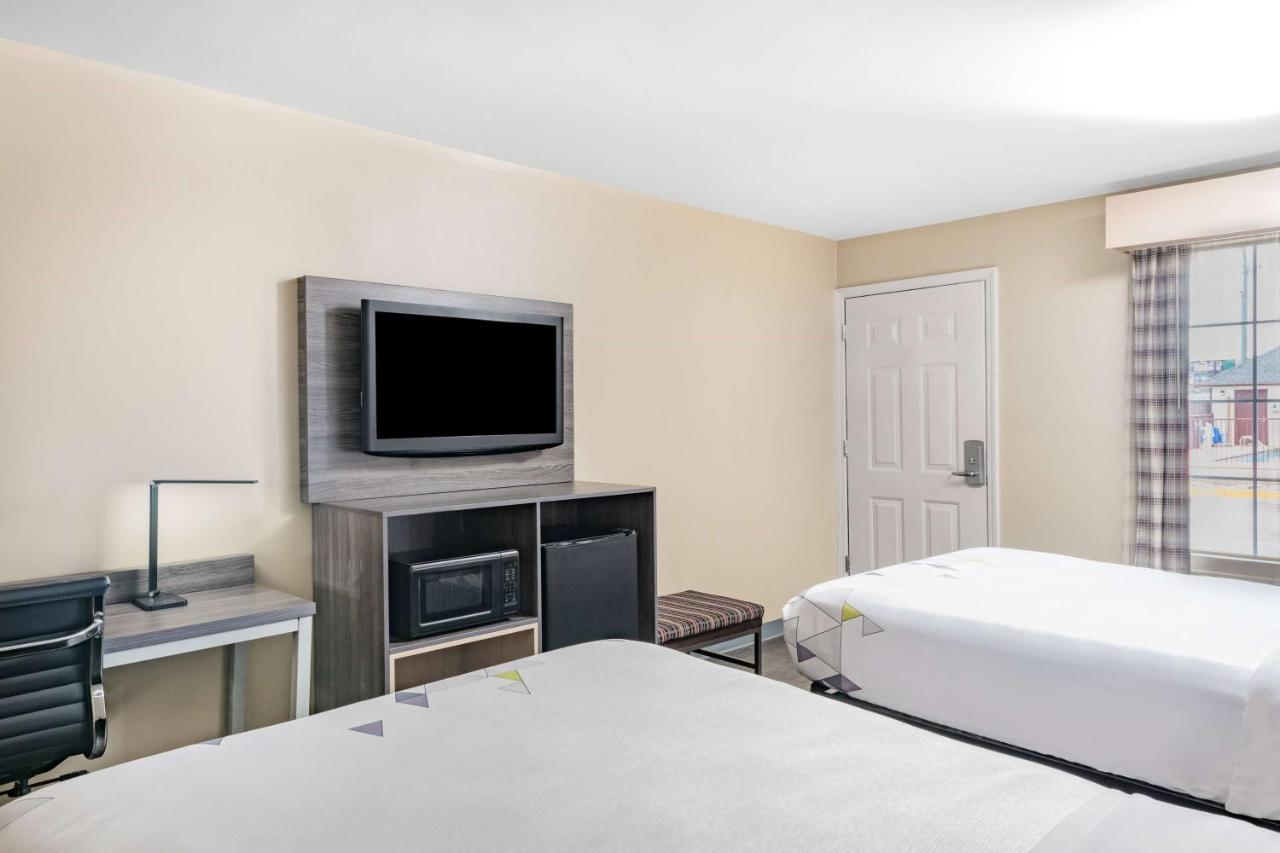 Baymont By Wyndham Commerce Ga Near Tanger Outlets Mall Exterior foto