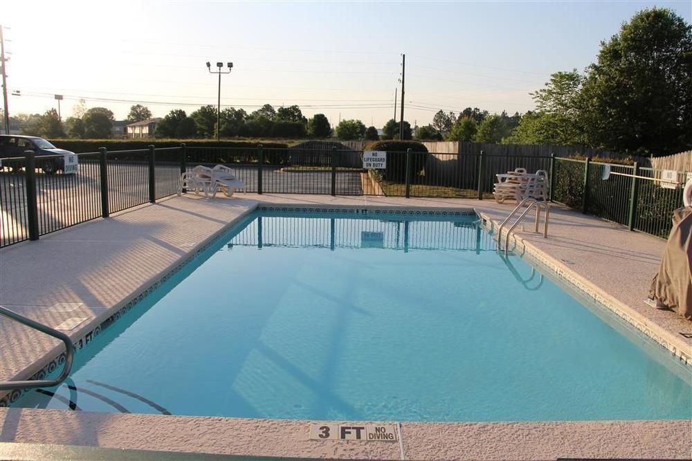 Baymont By Wyndham Commerce Ga Near Tanger Outlets Mall Exterior foto