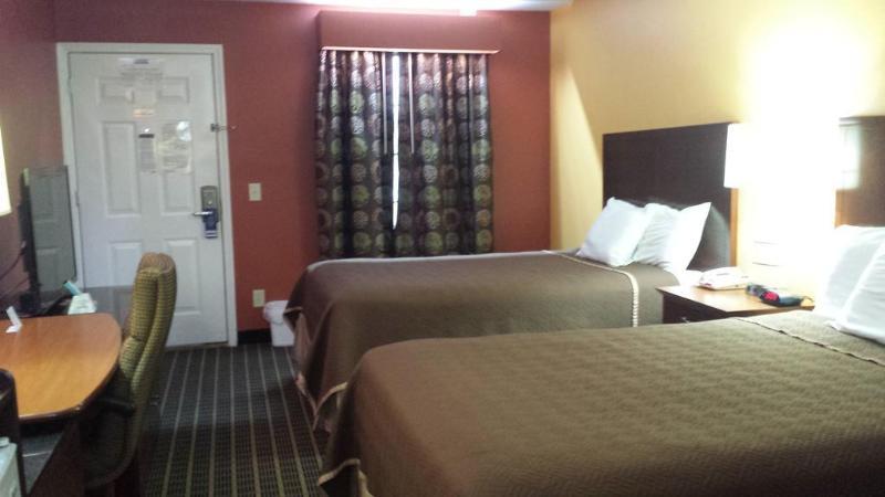 Baymont By Wyndham Commerce Ga Near Tanger Outlets Mall Exterior foto
